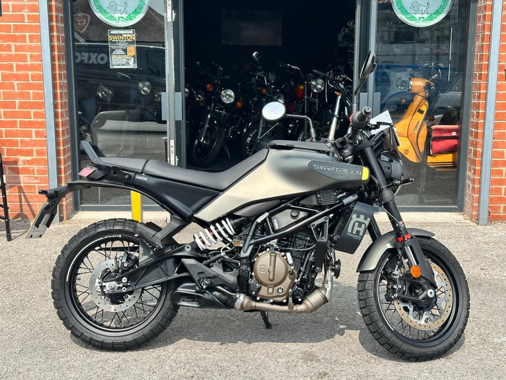 Husqvarna SVARTPILEN 125