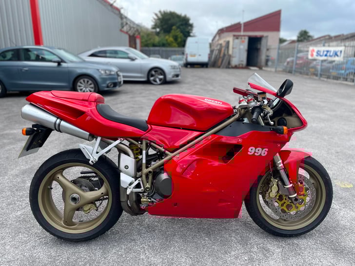 Ducati 996