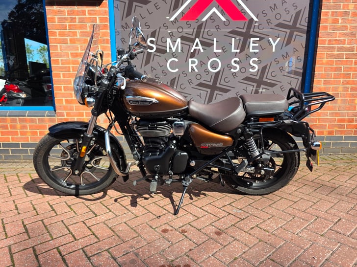 Royal Enfield METEOR 350 SUPERNOVA