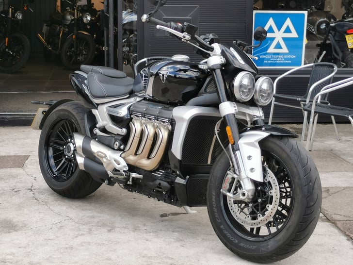 Triumph ROCKET 3 R