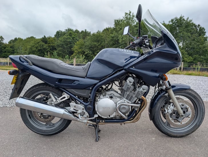 Yamaha XJ900 DIVERSION