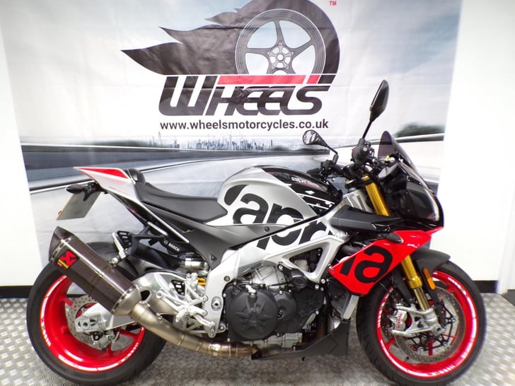 Aprilia TUONO V4 1100 FACTORY