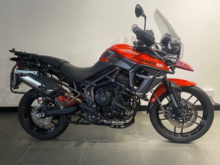 Triumph TIGER 800 XRT