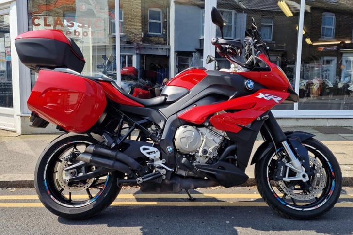 BMW S1000XR