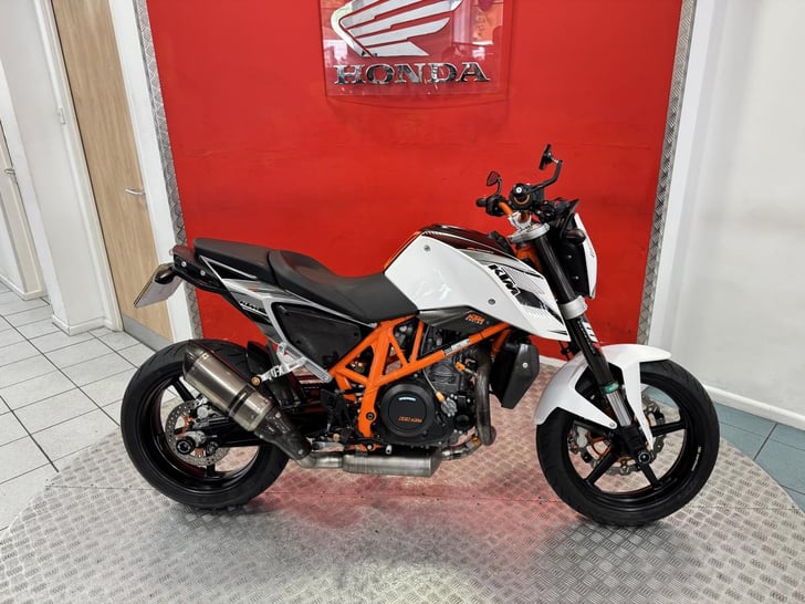 KTM 690 DUKE