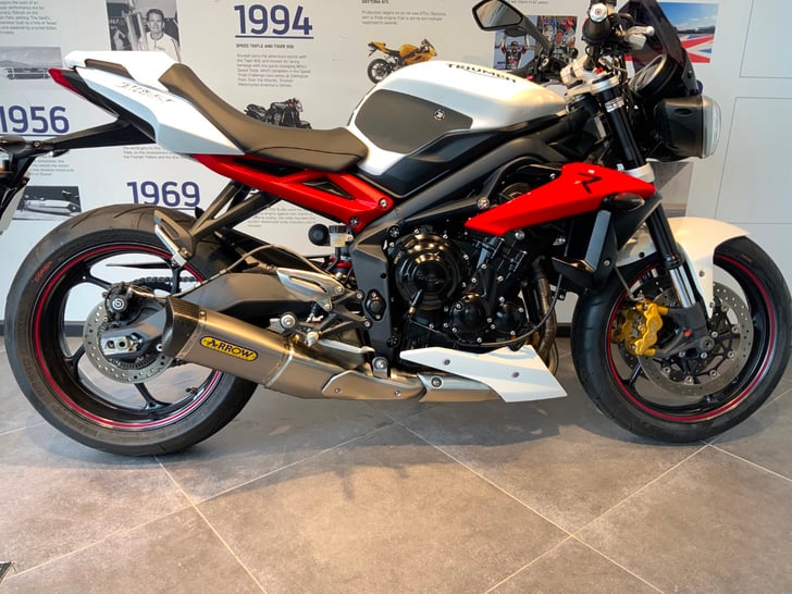Triumph STREET TRIPLE 675 R ABS