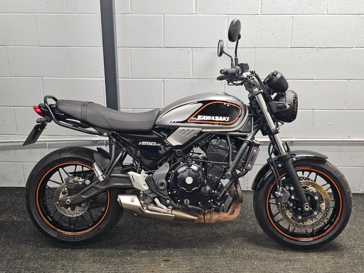 Kawasaki Z650 RS