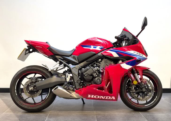 Honda CBR650R E-Clutch