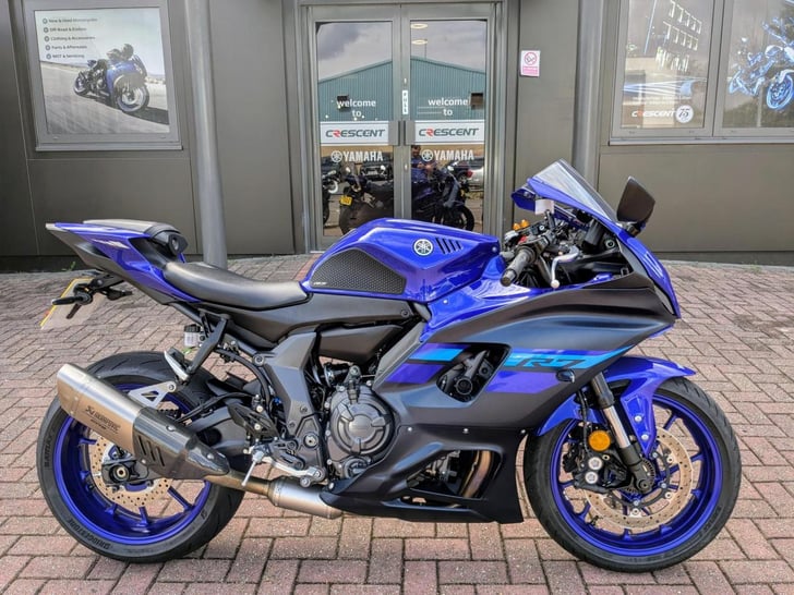 YAMAHA YZF-R7
