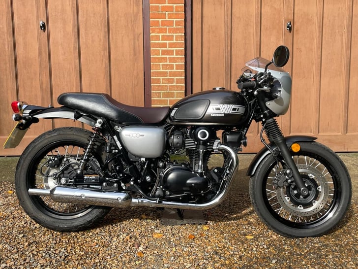 Kawasaki W800 CAFE