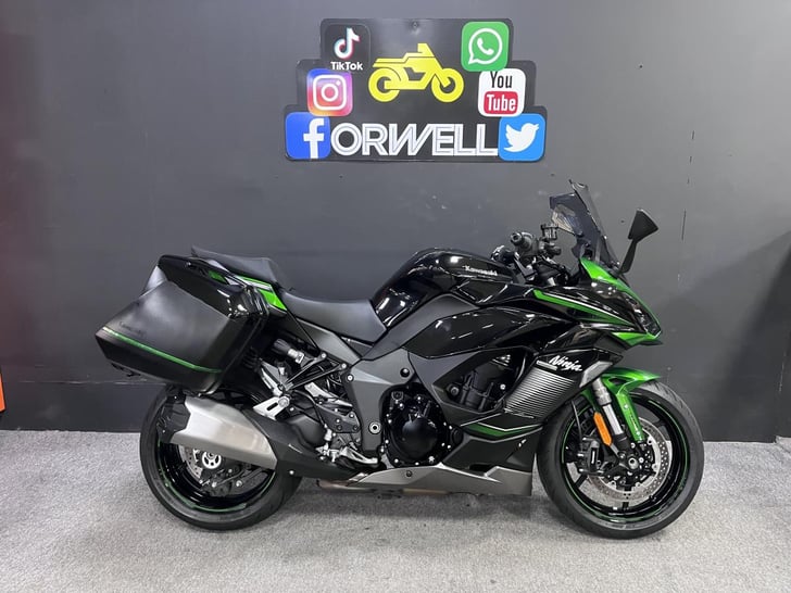 Kawasaki NINJA 1000SX KPFAN 23YM 