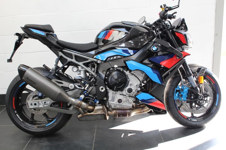 BMW M 1000 R