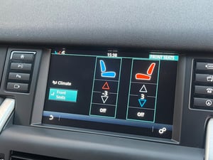 Used Land Rover DISCOVERY SPORT DISCOVERY SPORT 2.2 SD4 HSE LUXURY AUTO 4WD EURO 5 (S/S) 5DR for sale in Chesterfield | Image 2