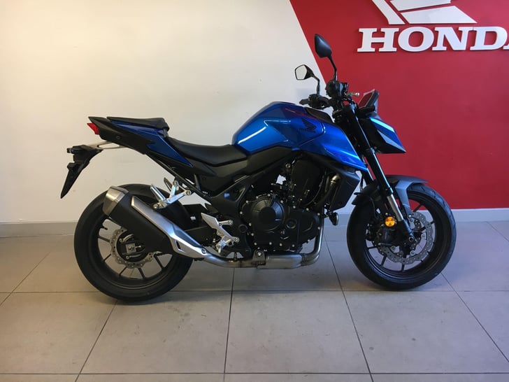 Honda CB750 HORNET 2025