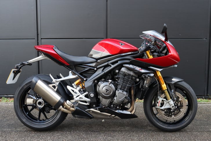 Triumph SPEED TRIPLE 1200 RR