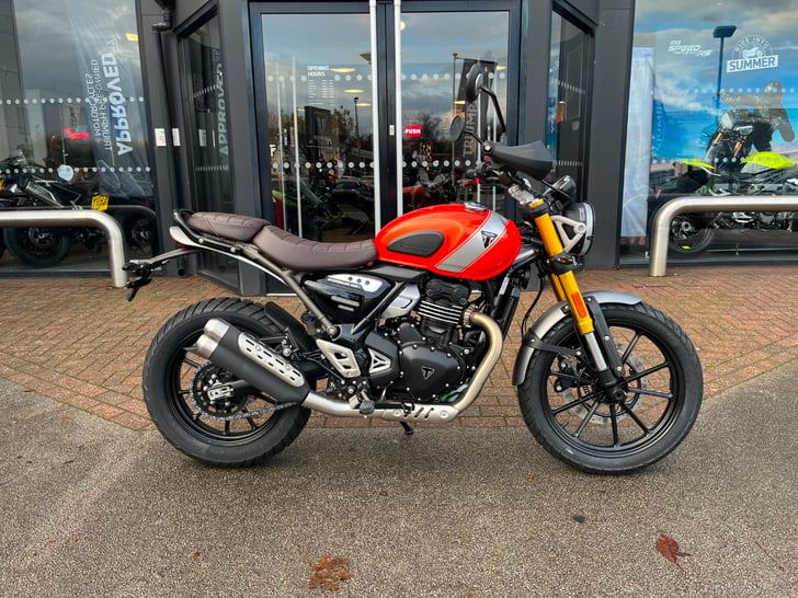 Triumph Scrambler 400 X