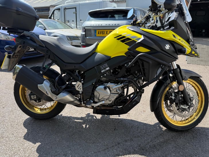 Suzuki V-STROM 650