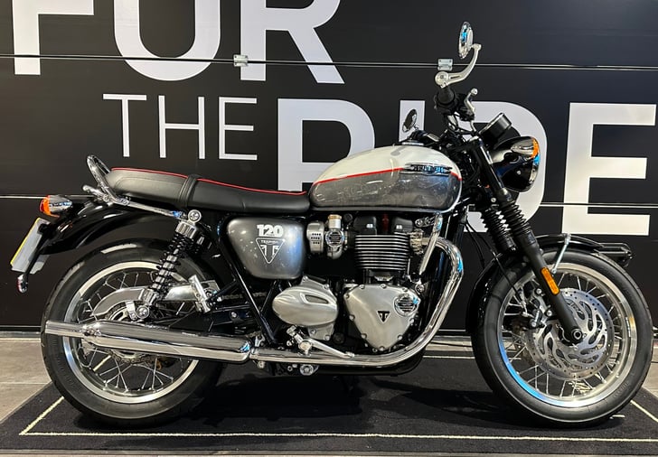 Triumph bonneville t120 for sale hot sale near me