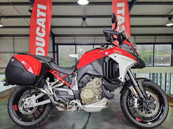 Ducati MULTISTRADA V4S PERFORMANCE 