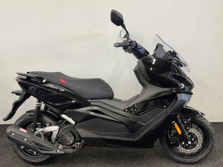 Lexmoto AURA 125