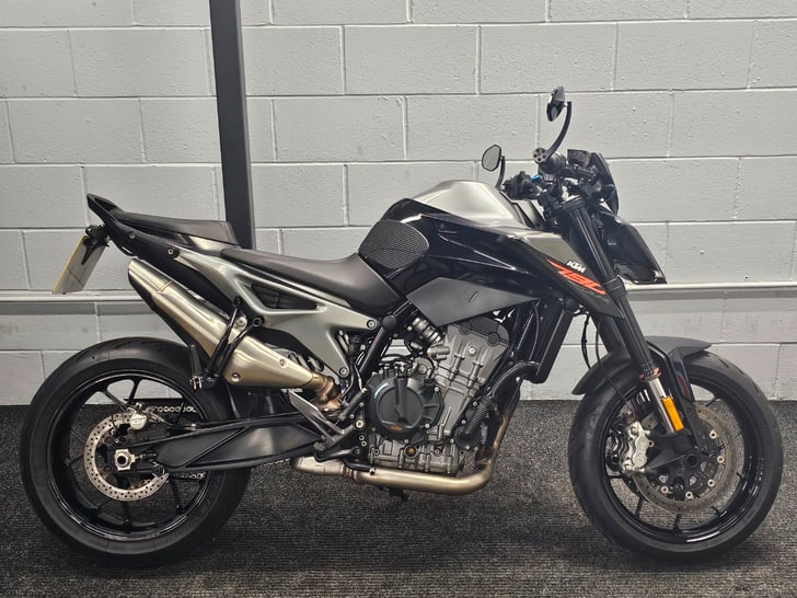 KTM 790 DUKE