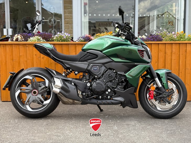 Ducati DIAVEL V4