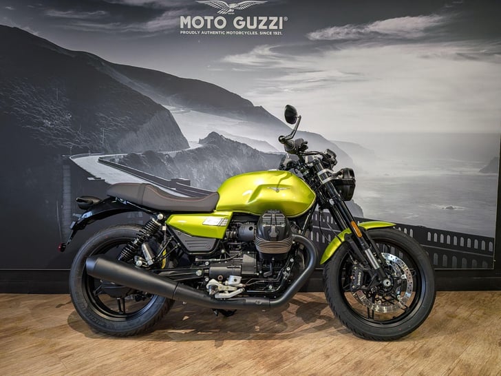 Moto Guzzi V7 853 SPORT