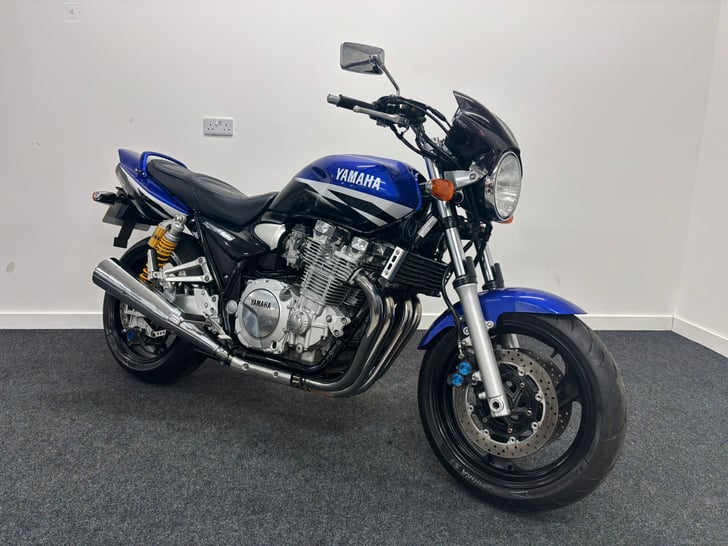 Yamaha XJR1300