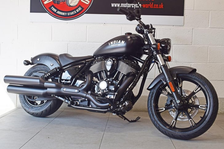 Indian Motorcycle CHIEF DARK HORSE