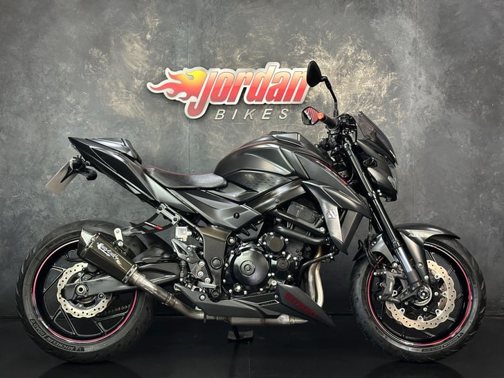 Suzuki GSX-S750