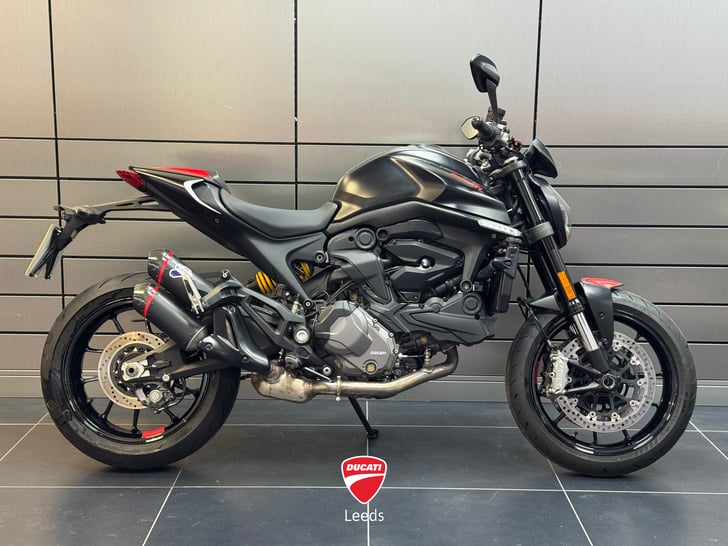 DUCATI MONSTER 937 PLUS