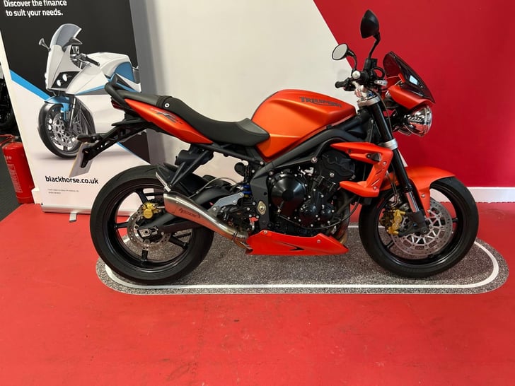 Triumph STREET TRIPLE 675 R ABS
