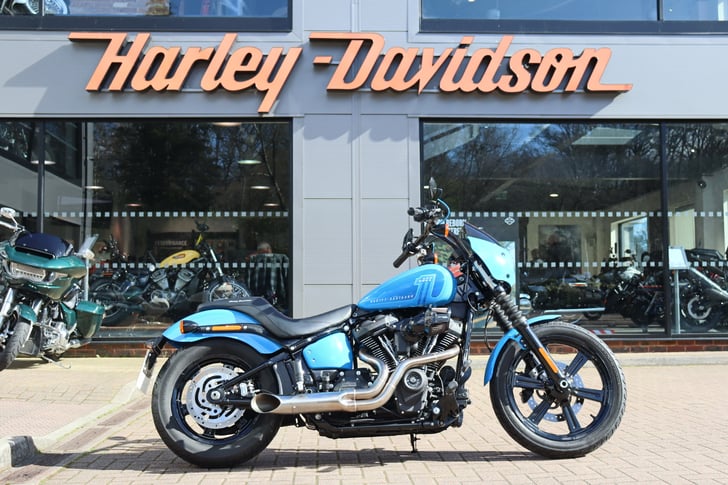 Harley-Davidson SOFTAIL FXBBS STREET BOB 114