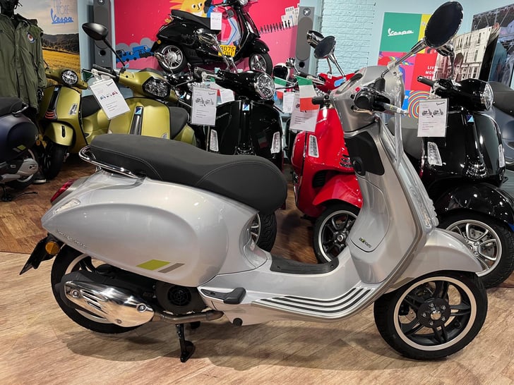 Piaggio VESPA PRIMAVERA 125 TECH CVT