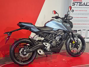 Used Honda CB125 CB125R for sale in Newcastle-under-Lyme | Image 3