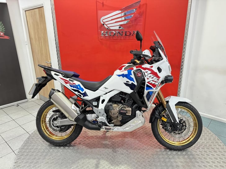 Honda CRF1100L AFRICA TWIN ADVENTURE SPORTS ES DCT