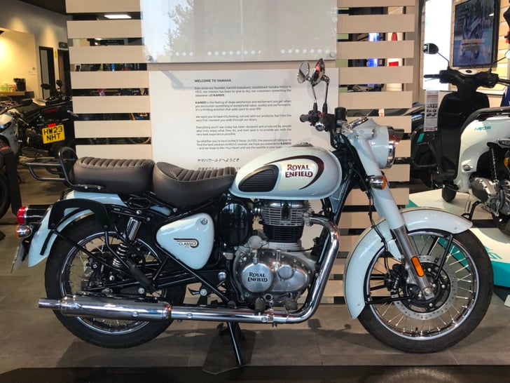 Royal Enfield CLASSIC 350 HALCYON