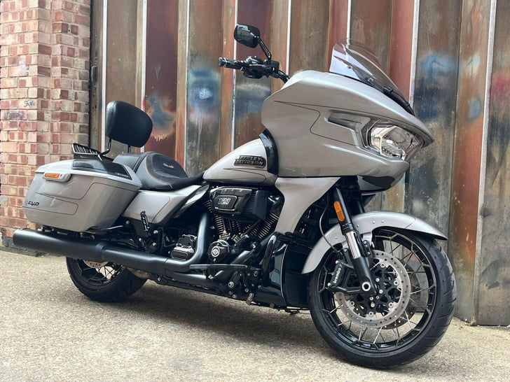 Harley-Davidson CVO 1977 FLTR ROAD GLIDE EURO 5
