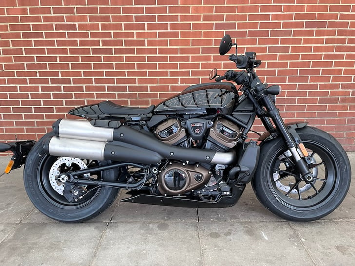 Used harley clearance 883