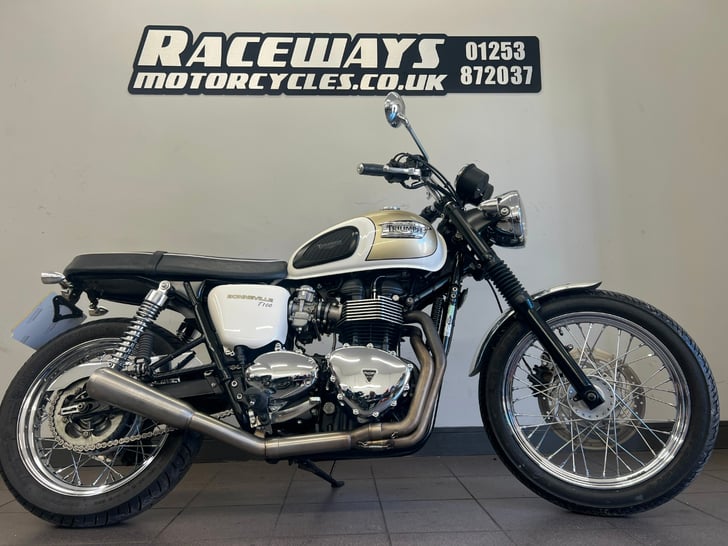 Used triumph motorcycles store for sale