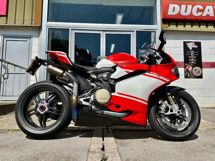 Ducati 1299 SUPERLEGGERA