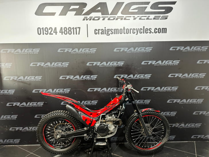 Montesa COTA 300RR