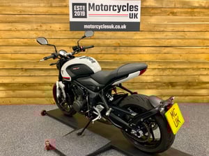 Used Triumph TRIDENT 660 TRIDENT 660 for sale in Swindon | Image 3