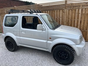 Used Suzuki JIMNY JIMNY 1.3 MODE 3DR for sale in Chesterfield | Image 3