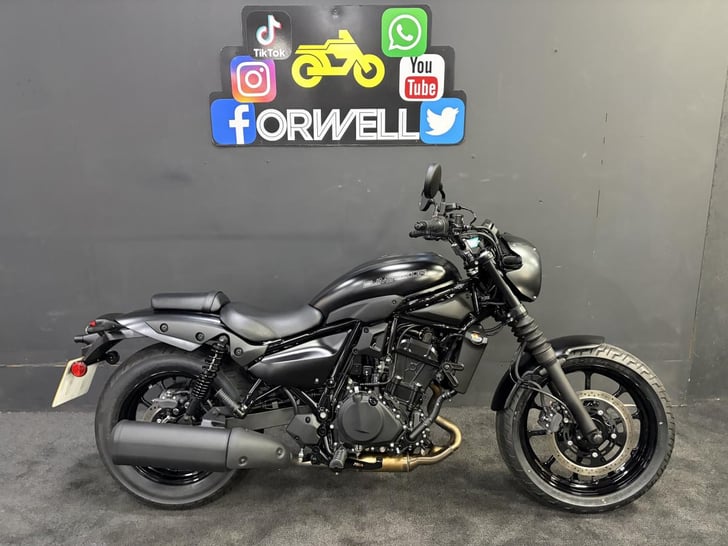 Kawasaki Eliminator 500 SE