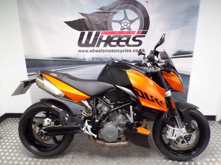 KTM 990 SUPER DUKE