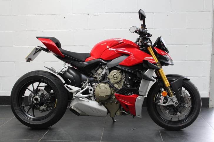 DUCATI STREETFIGHTER V4 S