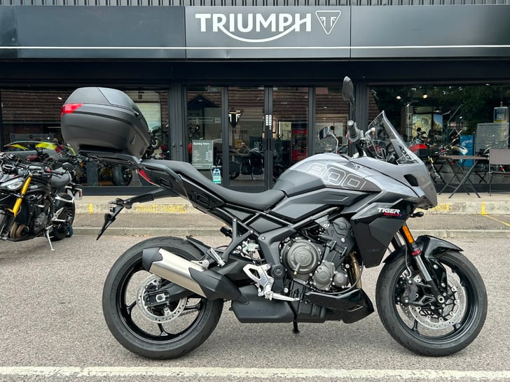 Triumph Tiger Sport 800