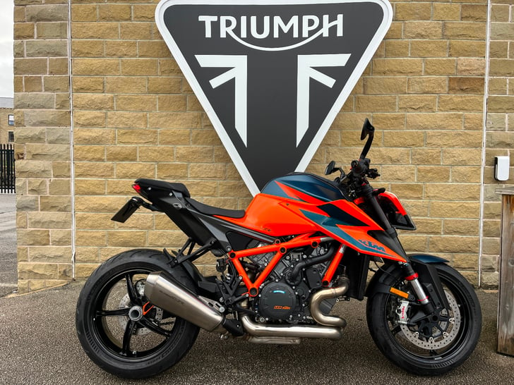 KTM 1290 SUPER DUKE R