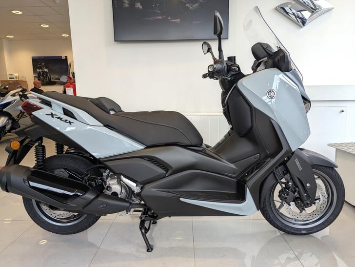 Yamaha XMAX 300 TECH MAX